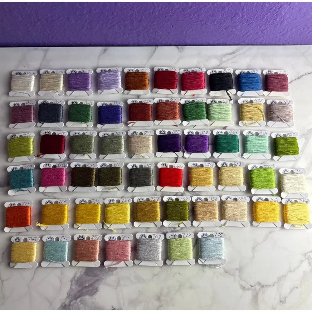 116 Pre-Wound DMC Embroidery Floss Thread Bobbins Set in Clear Storage Case Lot